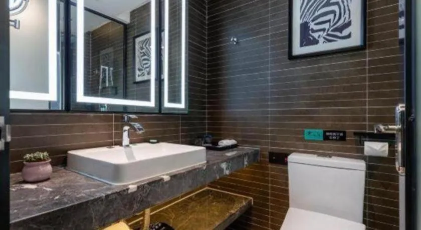 Xana Hotelle·Guangzhou Shangxiajiu Yongqingfang Changshou Road Metro Station