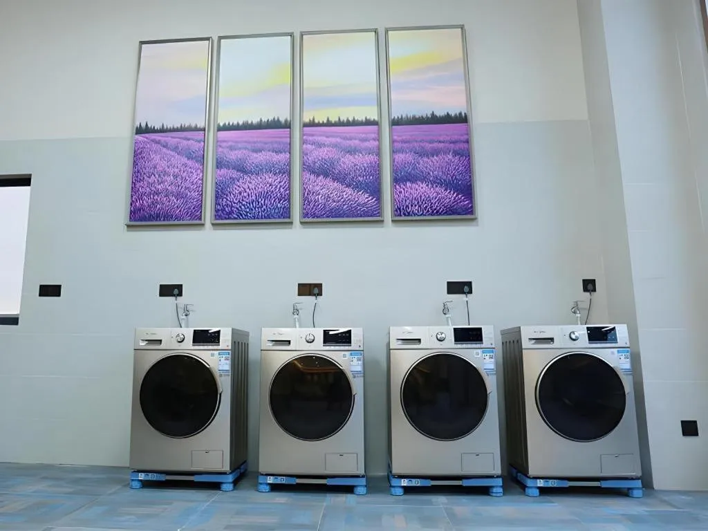 Lavande Hotel·Heyuan Bavaria