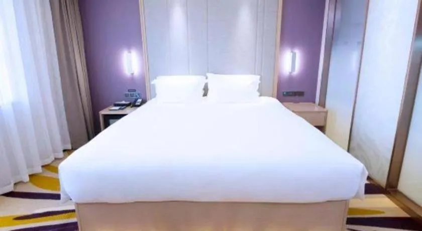 Bed in Lavande Hotel·Heyuan Bavaria