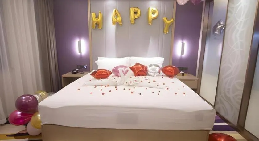 Bed in Lavande Hotel·Heyuan Bavaria