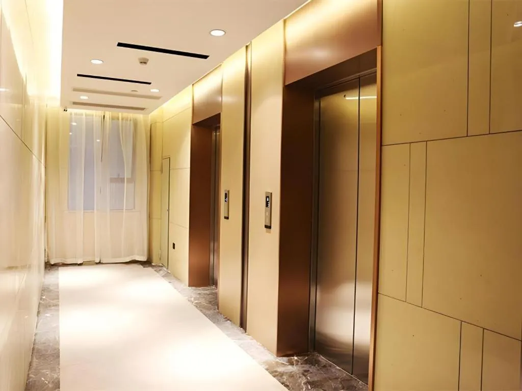 Lavande Hotel·Heyuan Bavaria