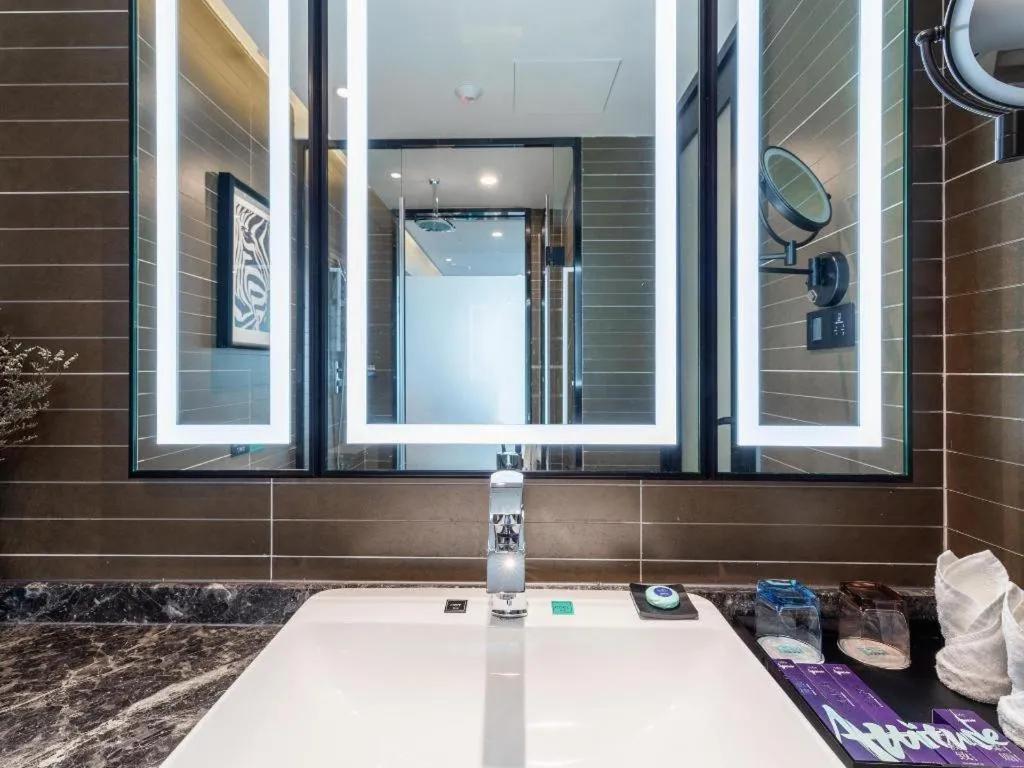 Xana Hotelle·Heyuan Hongxing Road