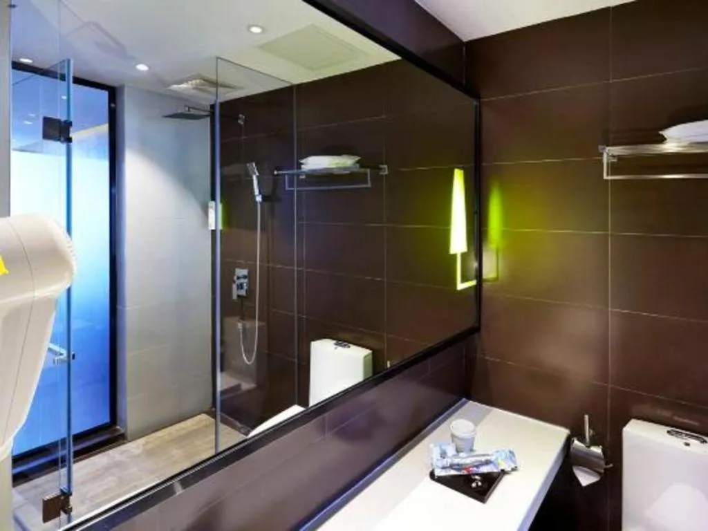 IU Hotel·Tianjin Binhai New District Yanghuo Market