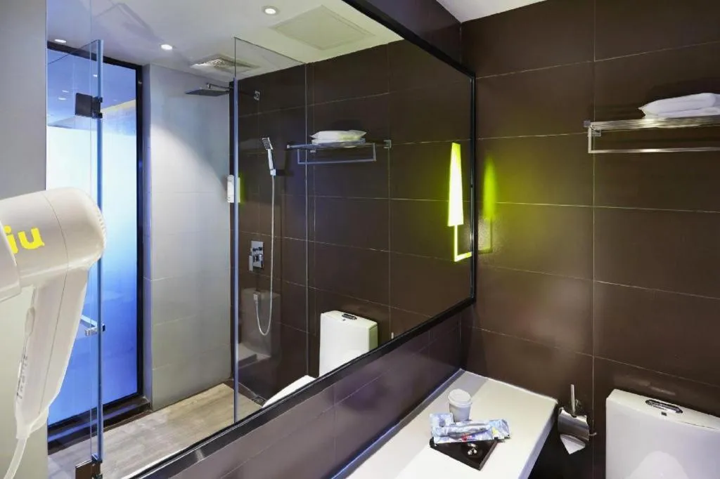 IU Hotel·Tianjin Binhai New District Yanghuo Market