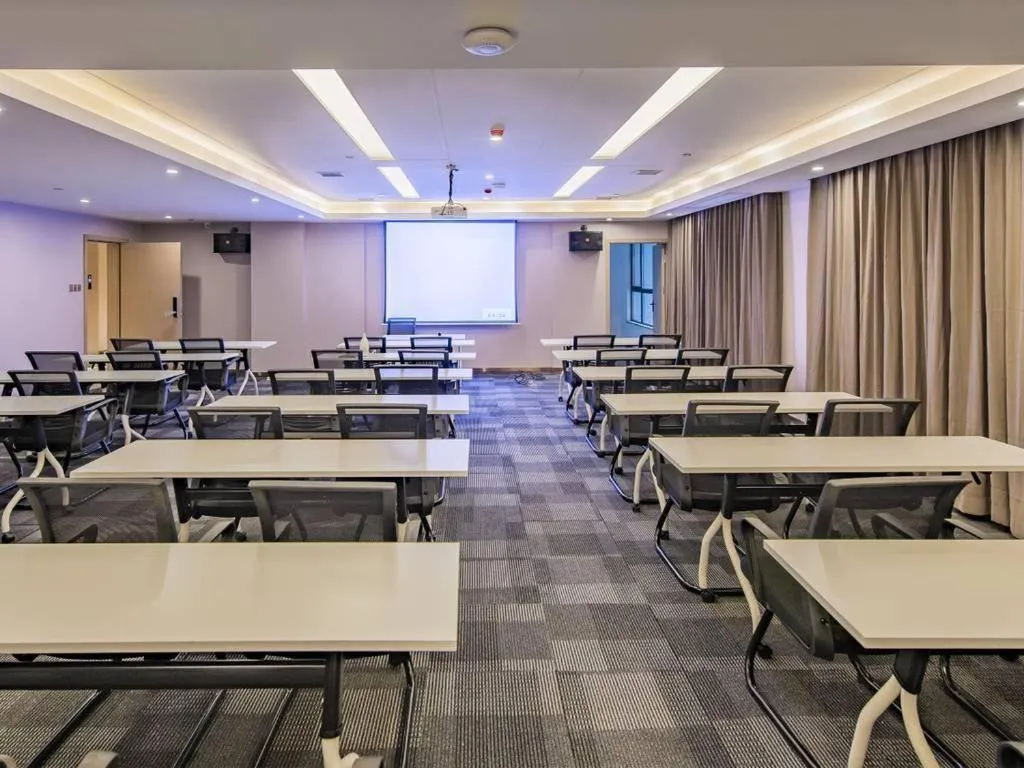 Lavande Hotel·Nanchang Shuanggang Jiangxi University of Finance and Economics