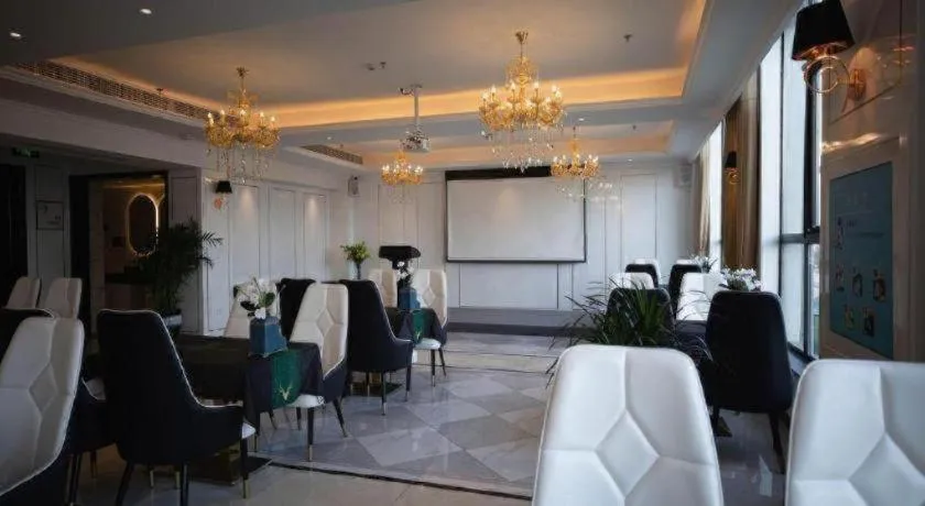 Xana Deluxe Shangqiu Ancient Town