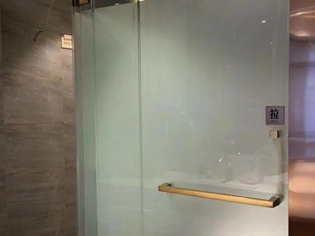 James Joyce Coffetel Hefei University of Technology