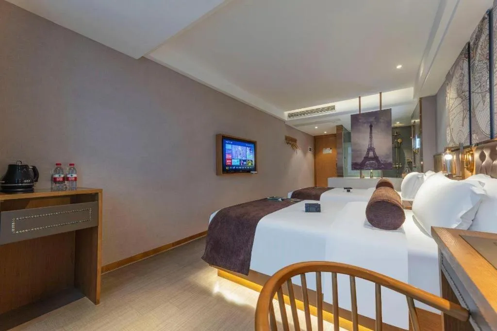 James Joyce Coffetel Hefei University of Technology