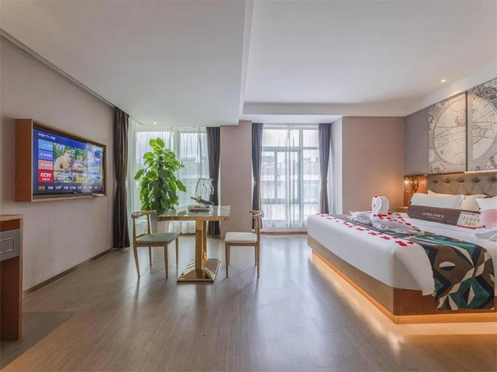 Bed in James Joyce Coffetel Hefei University of Technology