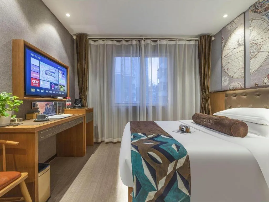 Bed in James Joyce Coffetel Hefei University of Technology