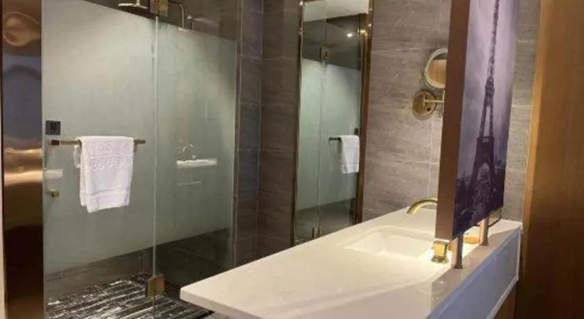 James Joyce Coffetel Hefei University of Technology