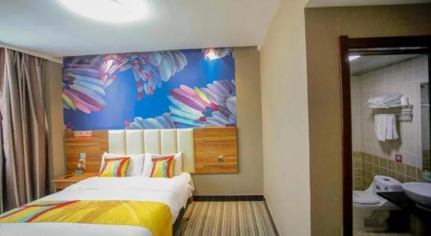 Bed in PAI Hotel Huayin Huashan Mountain Scenic Spot Ancient Street