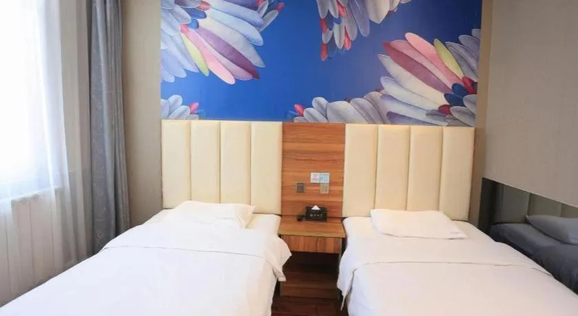 Bed in PAI Hotel Huayin Huashan Mountain Scenic Spot Ancient Street