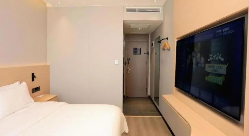 Bed in PAI Hotel Huayin Huashan Mountain Scenic Spot Ancient Street