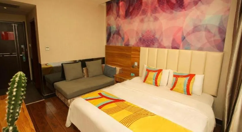 Bed in PAI Hotel Huayin Huashan Mountain Scenic Spot Ancient Street