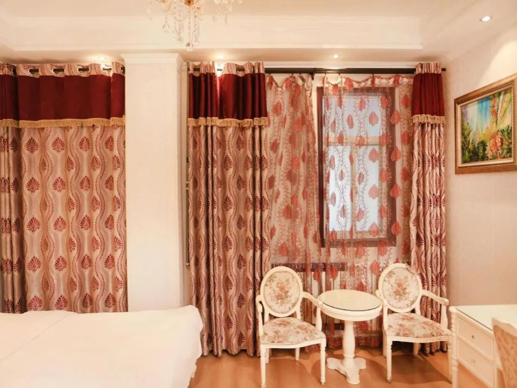 Bed in PAI Hotel Huayin Huashan Mountain Scenic Spot Ancient Street