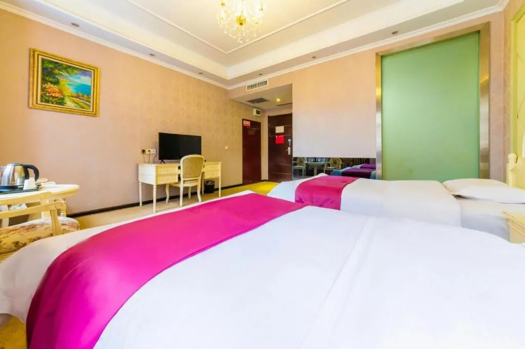 Bed in PAI Hotel Huayin Huashan Mountain Scenic Spot Ancient Street