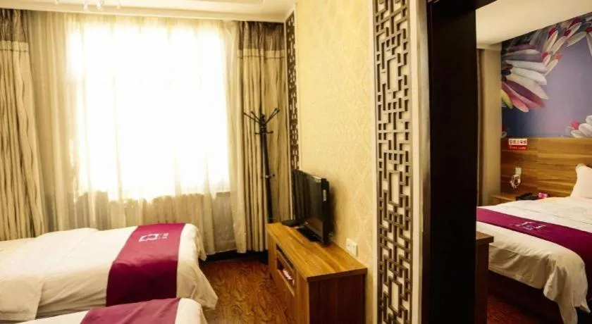 Bed in PAI Hotel Huayin Huashan Mountain Scenic Spot Ancient Street