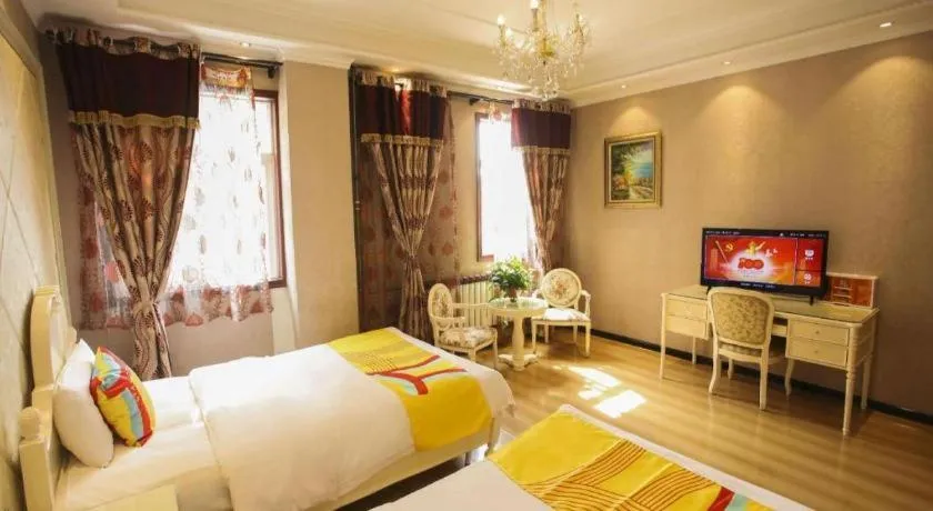 Bed in PAI Hotel Huayin Huashan Mountain Scenic Spot Ancient Street