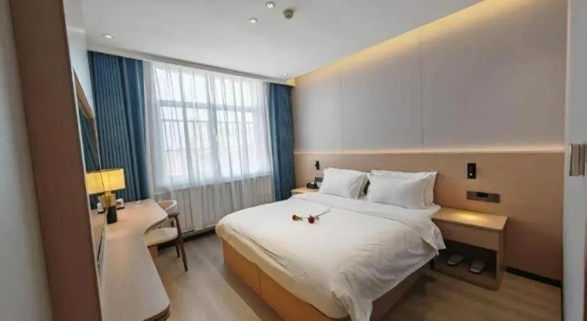 Bed in PAI Hotel Huayin Huashan Mountain Scenic Spot Ancient Street