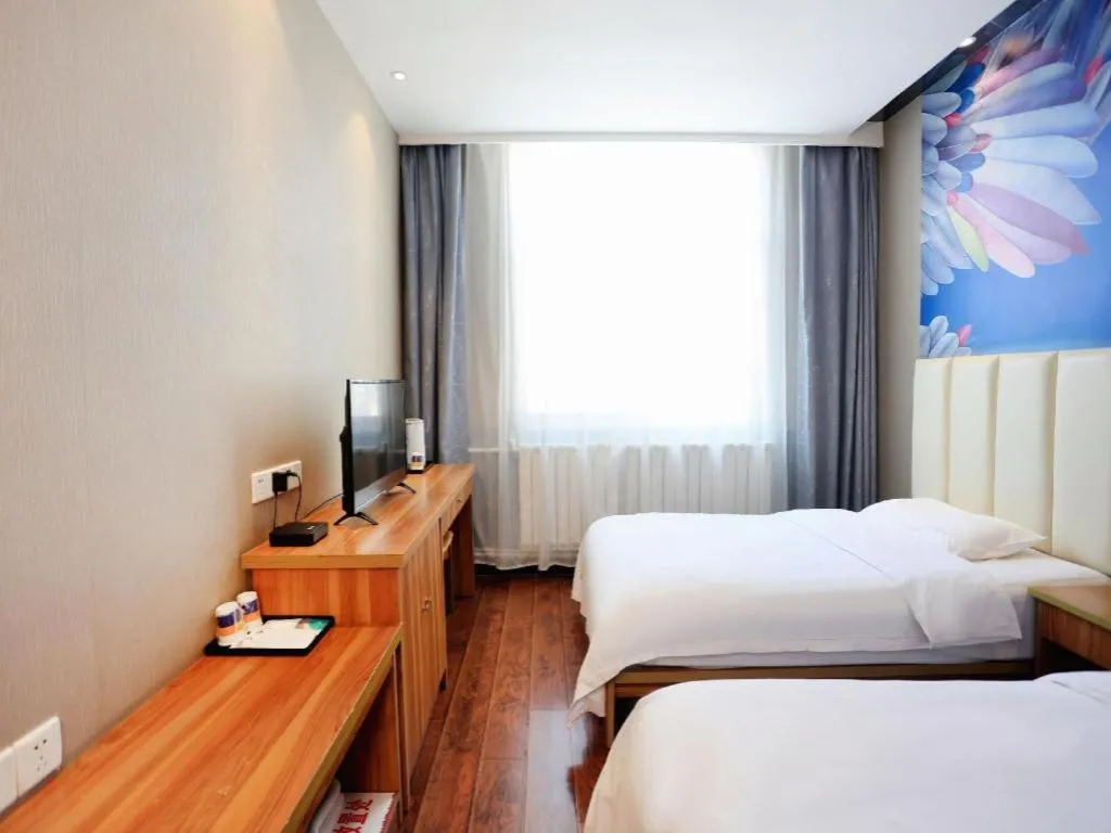 Bed in PAI Hotel Huayin Huashan Mountain Scenic Spot Ancient Street