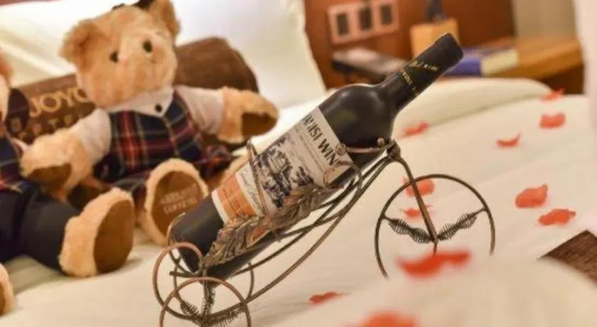 James Joyce Coffetel·Chadianzi Passenger Terminal Jinke Bei Road Metro Station