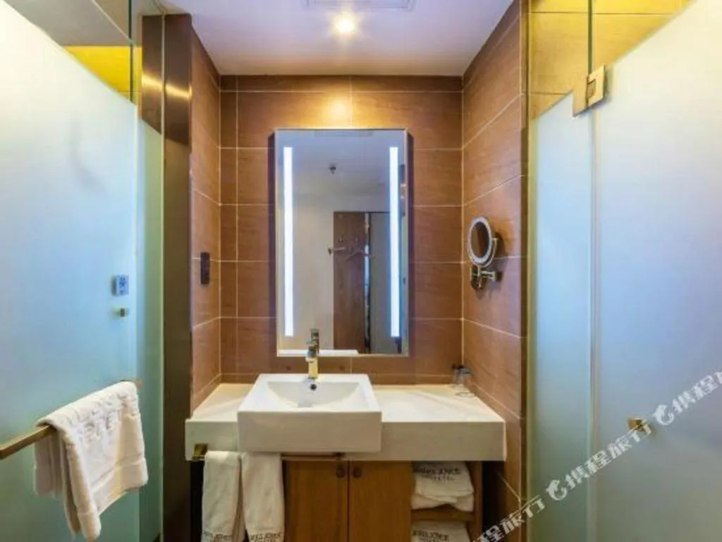 James Joyce Coffetel Beijing South Station Guang'anmen You'an Hospital