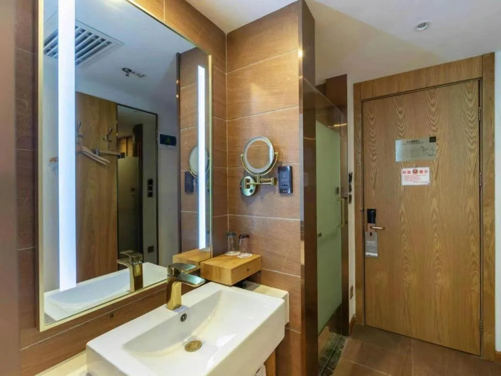 James Joyce Coffetel Beijing South Station Guang'anmen You'an Hospital