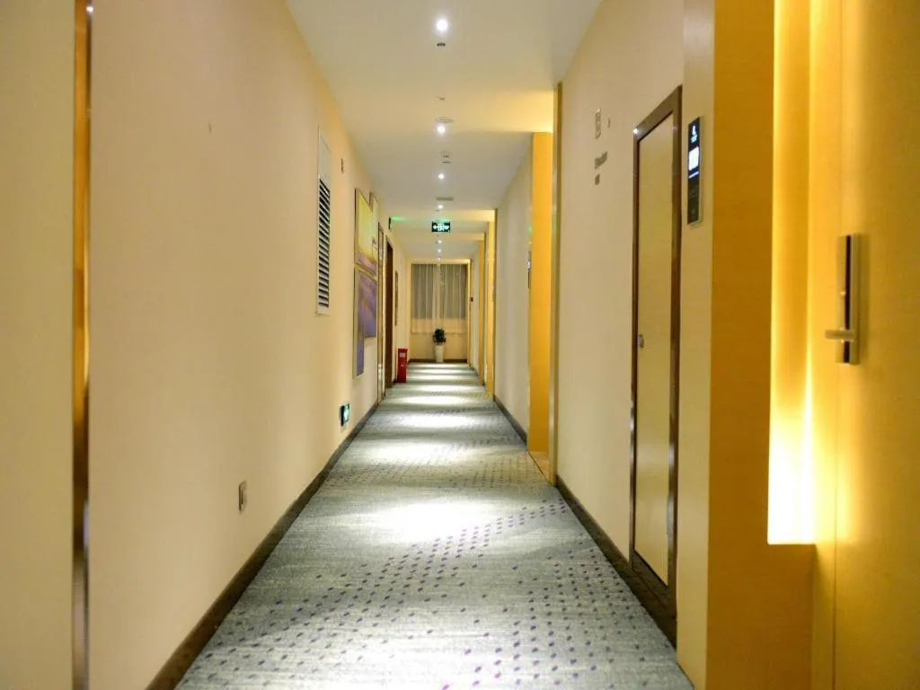 Lavande Hotel·Yichun Wanda, High Speed Railway Station