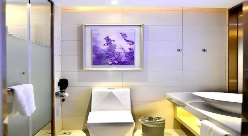 Lavande Hotel·Yichun Wanda, High Speed Railway Station