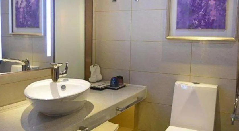 Lavande Hotel·Yichun Wanda, High Speed Railway Station