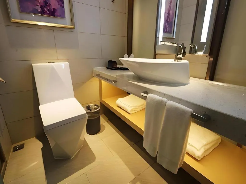 Lavande Hotel·Yichun Wanda, High Speed Railway Station