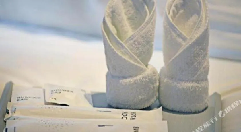 Lavande Hotel·Yichun Wanda, High Speed Railway Station