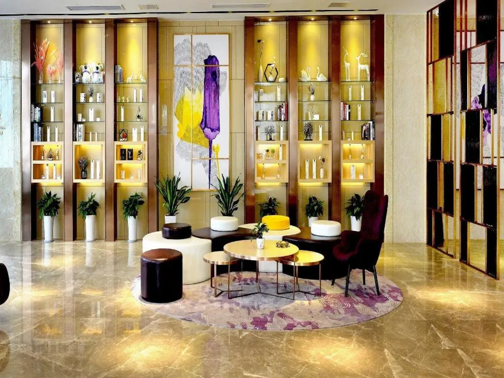 Lavande Hotel·Yichun Wanda, High Speed Railway Station