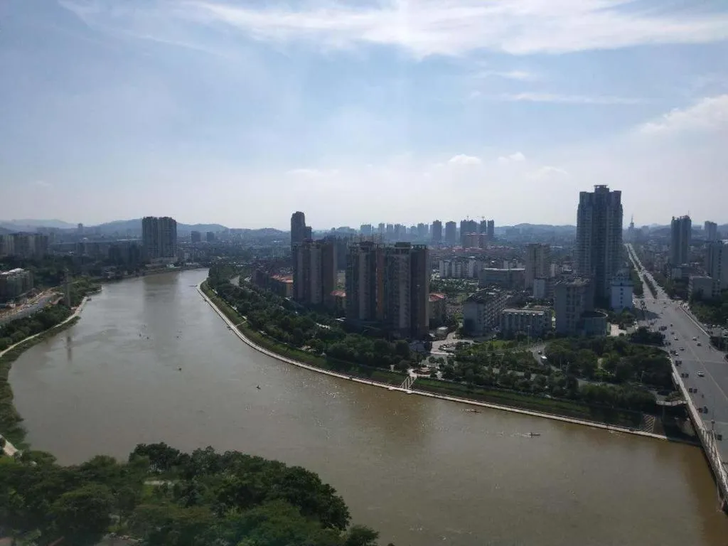 Lavande Hotel·Yichun Wanda, High Speed Railway Station