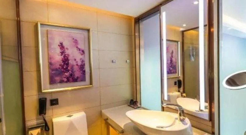 Lavande Hotel·Yichun Wanda, High Speed Railway Station