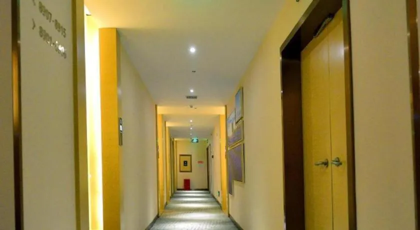 Lavande Hotel·Yichun Wanda, High Speed Railway Station