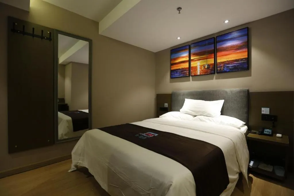 Bed in PAI Hotel·Changchun Jilin DaLu
