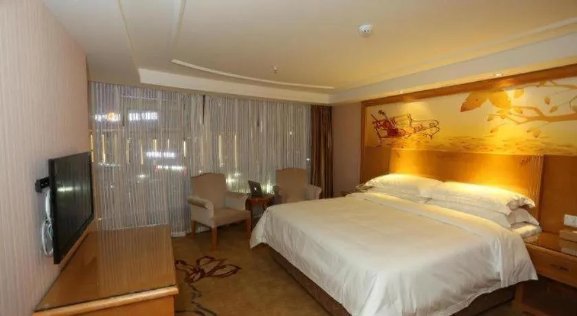 Bed in Vienna Hotel Inner Mongolia Hohhot Railway Station Gongzhufu Metro Station