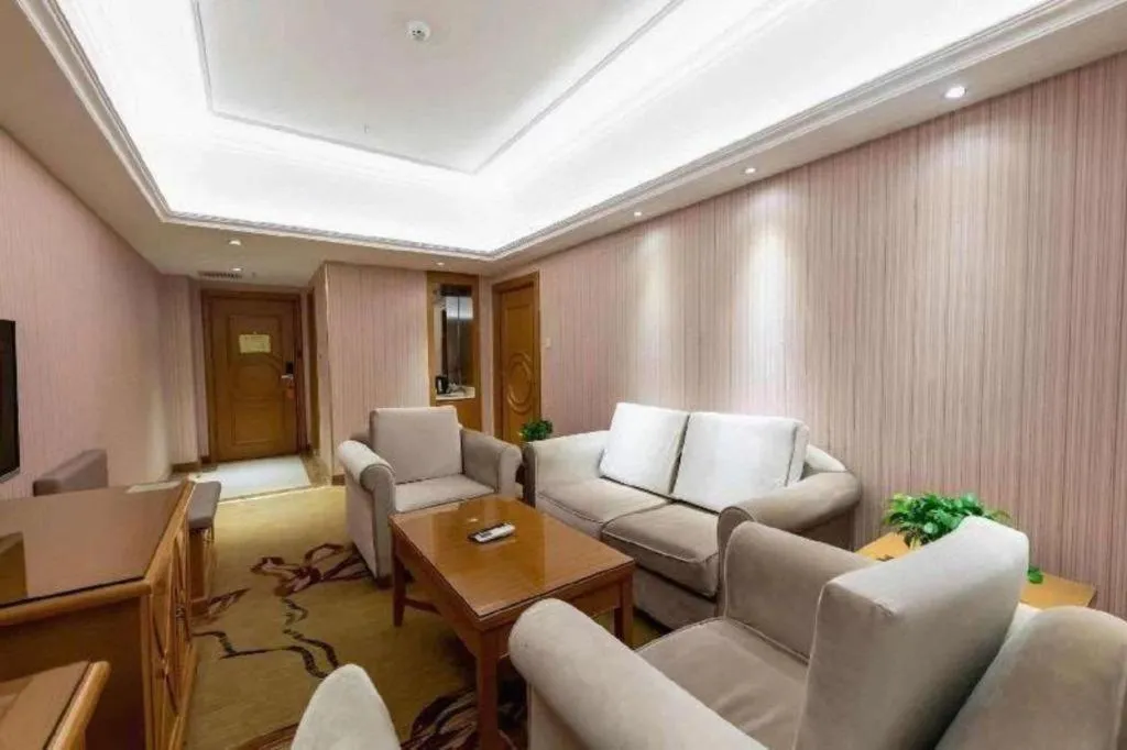 Vienna Hotel Inner Mongolia Hohhot Railway Station Gongzhufu Metro Station