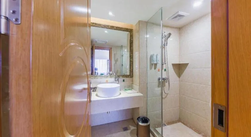 Vienna Hotel Inner Mongolia Hohhot Railway Station Gongzhufu Metro Station