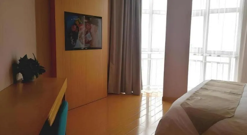 GreenTree Inn Tongling City ZonGYAng County Qishan Road People's Hospital