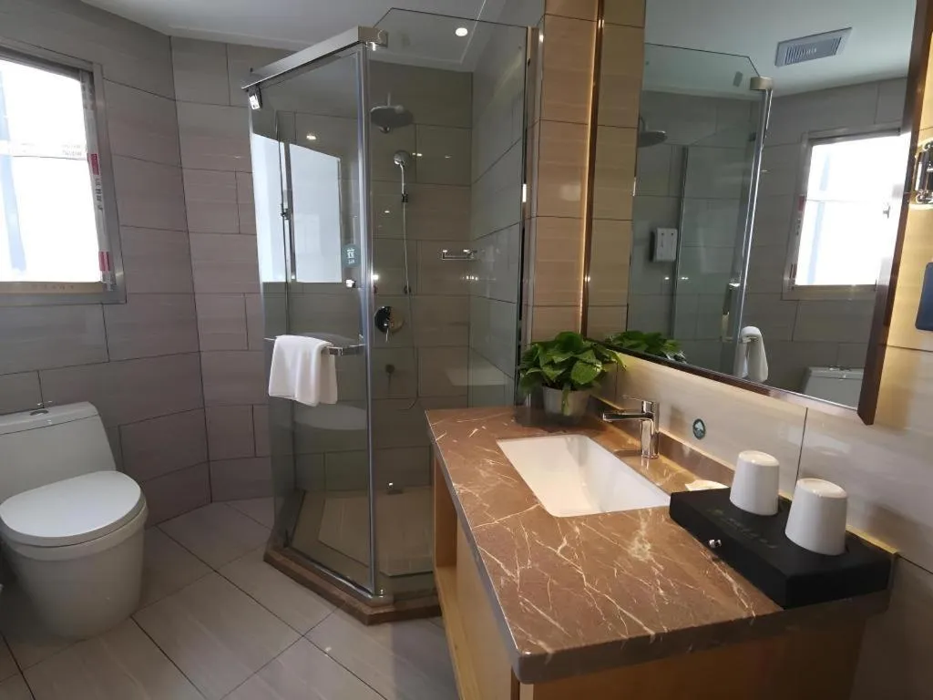 GreenTree Inn Tongling City ZonGYAng County Qishan Road People's Hospital