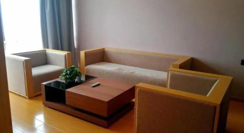 GreenTree Inn Tongling City ZonGYAng County Qishan Road People's Hospital