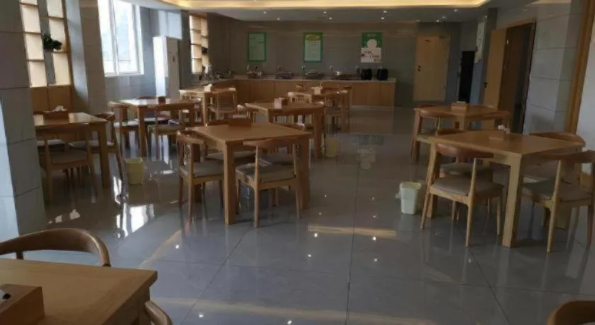 GreenTree Inn Tongling City ZonGYAng County Qishan Road People's Hospital