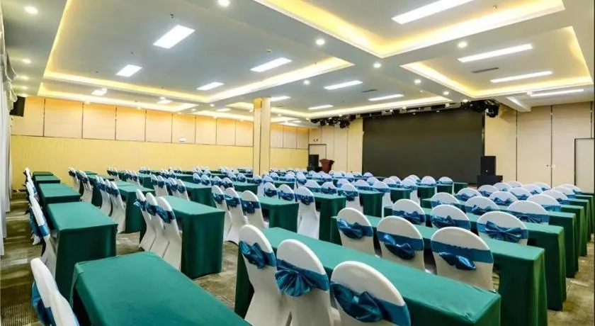 Echarm Hotel Guiyang Longdongbao International Airport Outlets