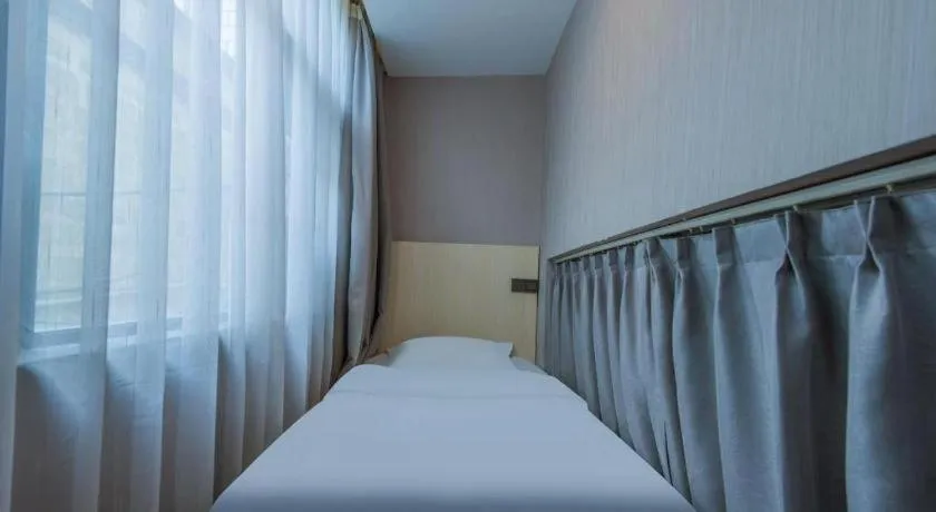 Bed in Echarm Hotel Lhasa Potala Palace