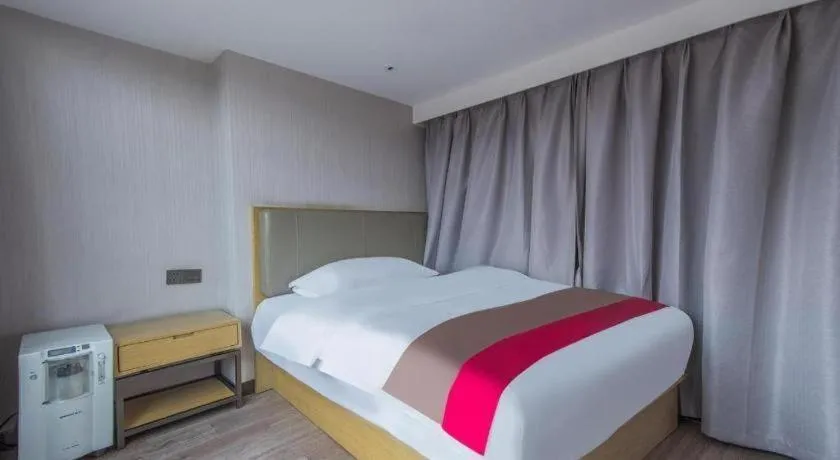 Bed in Echarm Hotel Lhasa Potala Palace