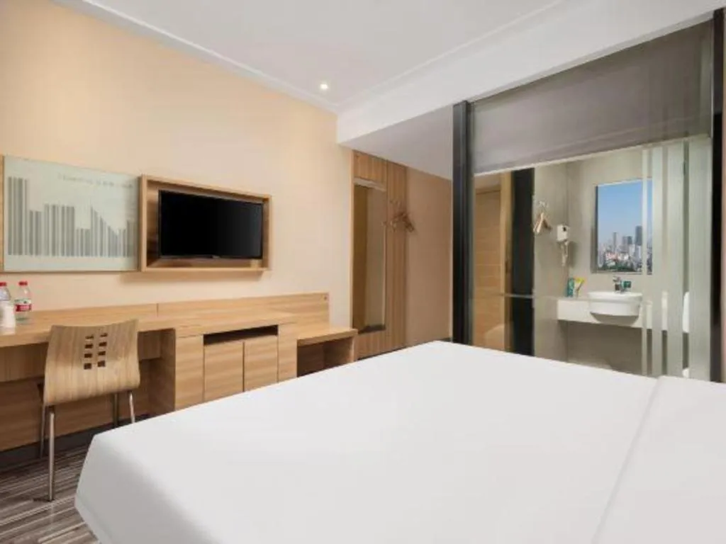 Bed in City Comfort Inn Wuhan Xudong Xiaoping Hubei University
