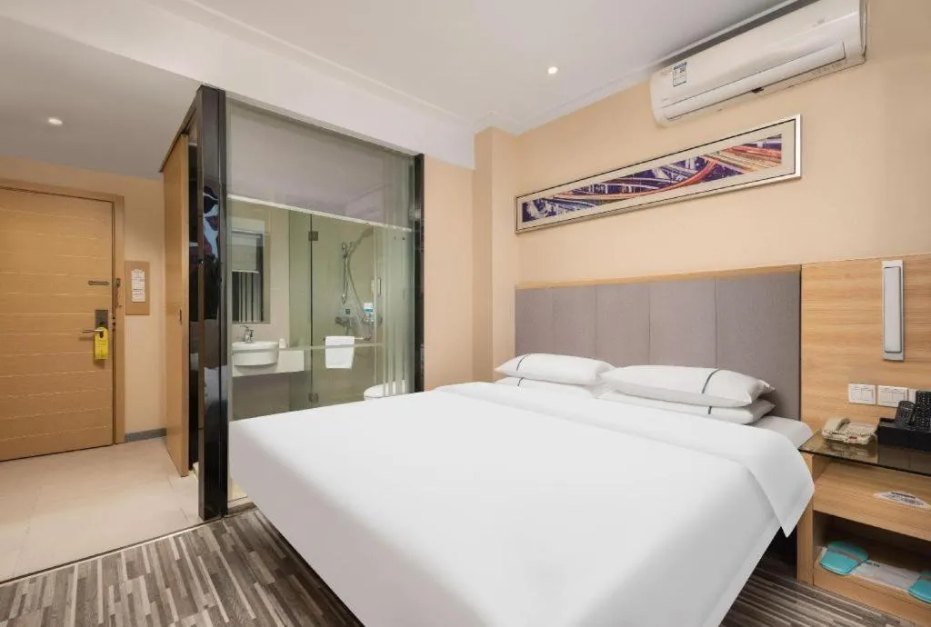 Bed in City Comfort Inn Wuhan Xudong Xiaoping Hubei University